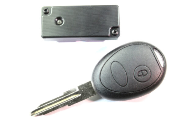 Land Rover Defender combined key and programmer